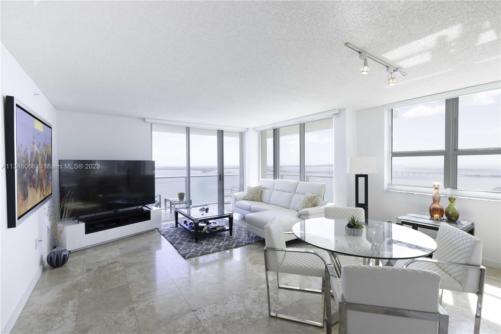 1155 Brickell Bay Dr # 2711