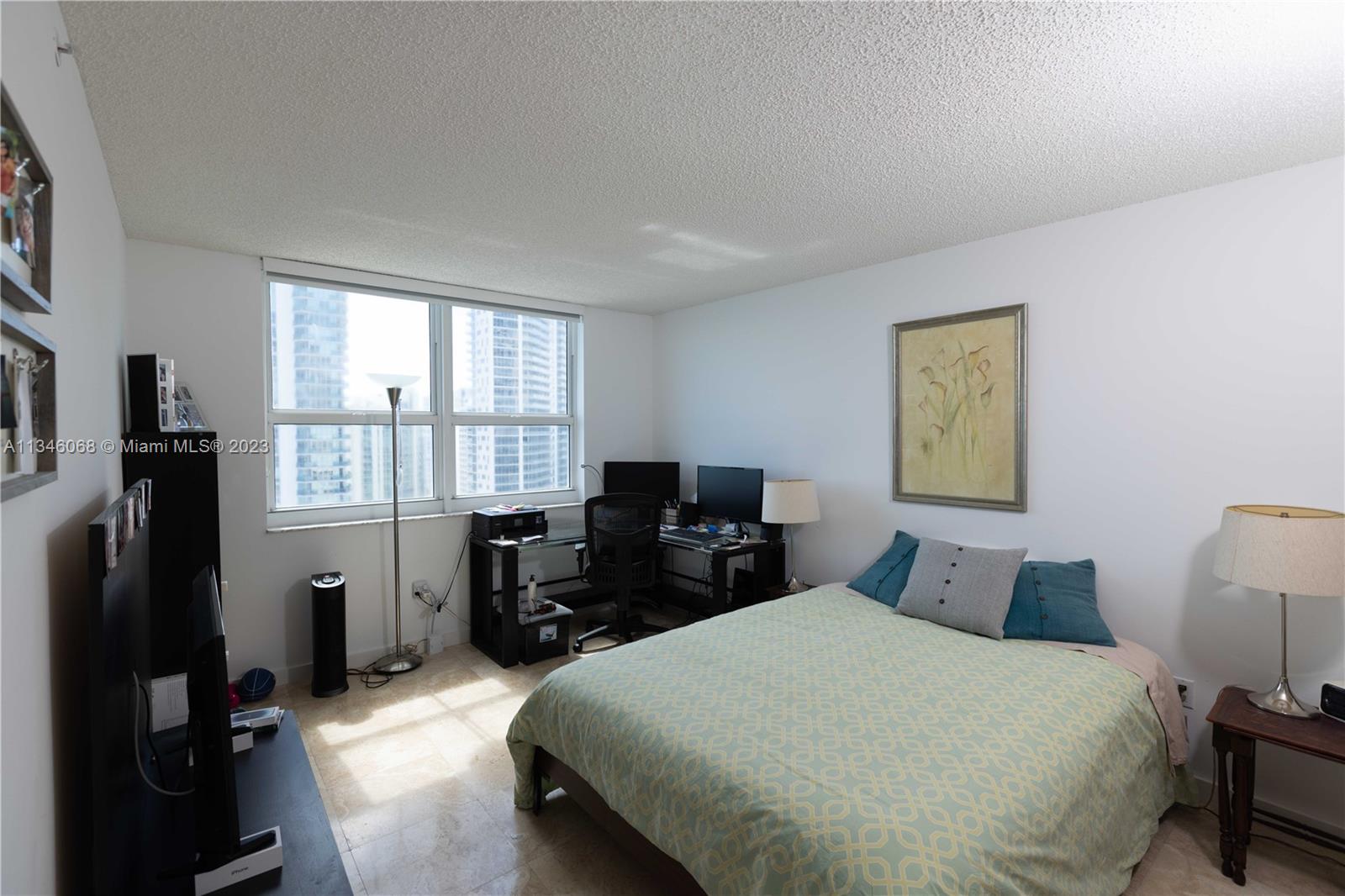 1155 Brickell Bay Dr # 2711