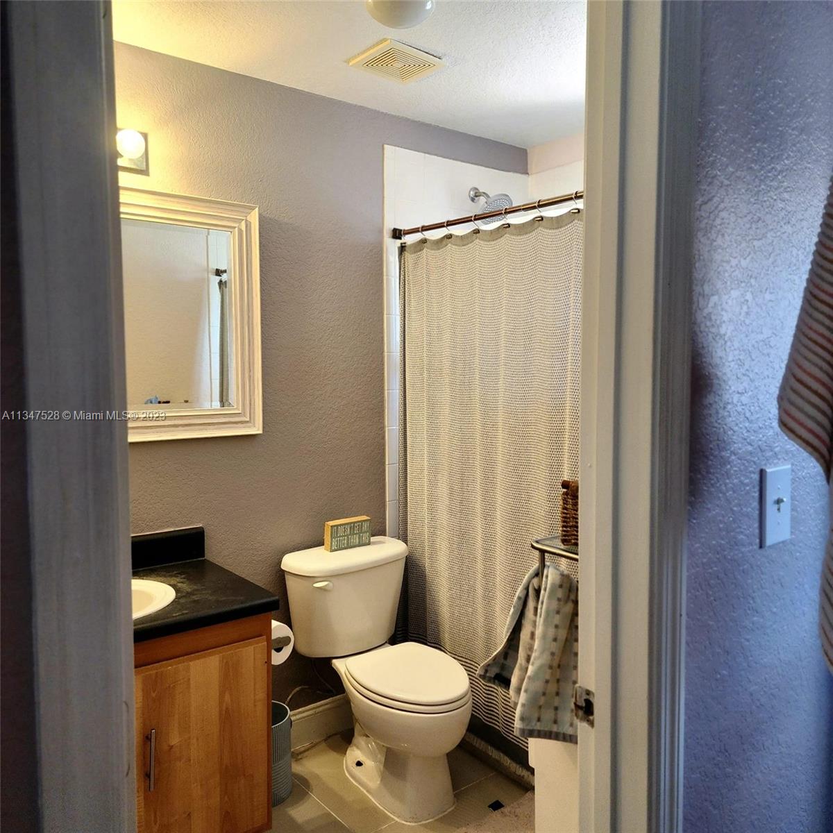 2196 NE 167th St # 114 Unit: 1-114