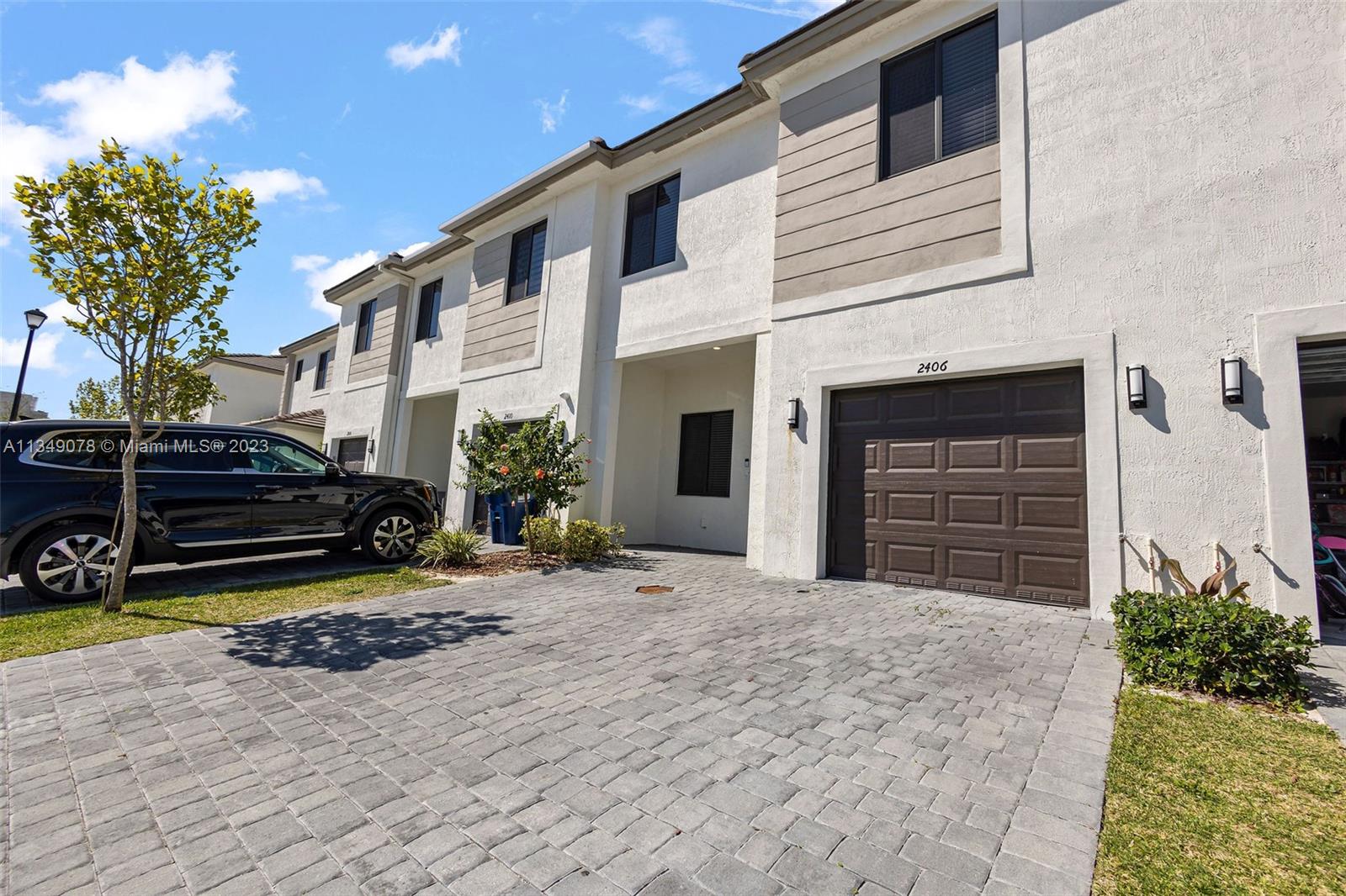 2406 SW 145th Pl