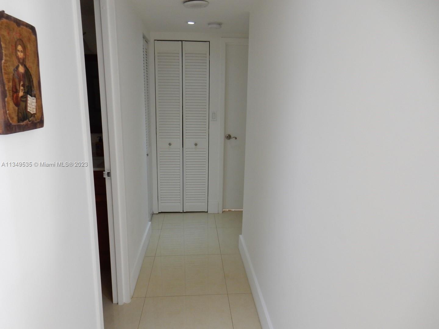 1420 Brickell Bay Dr # 1406D
