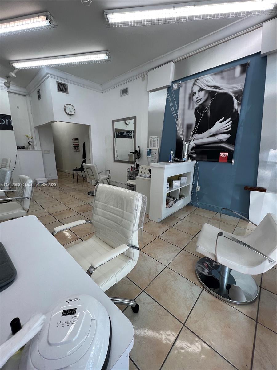 2335 Coral Way