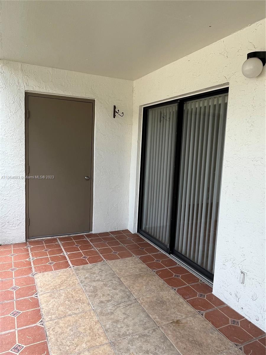 530 S Park Rd # 14 Unit: 11-14