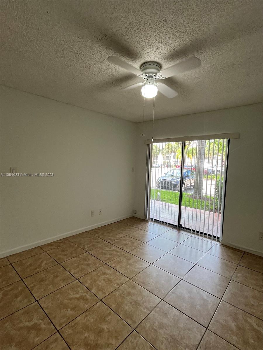 530 S Park Rd # 14 Unit: 11-14