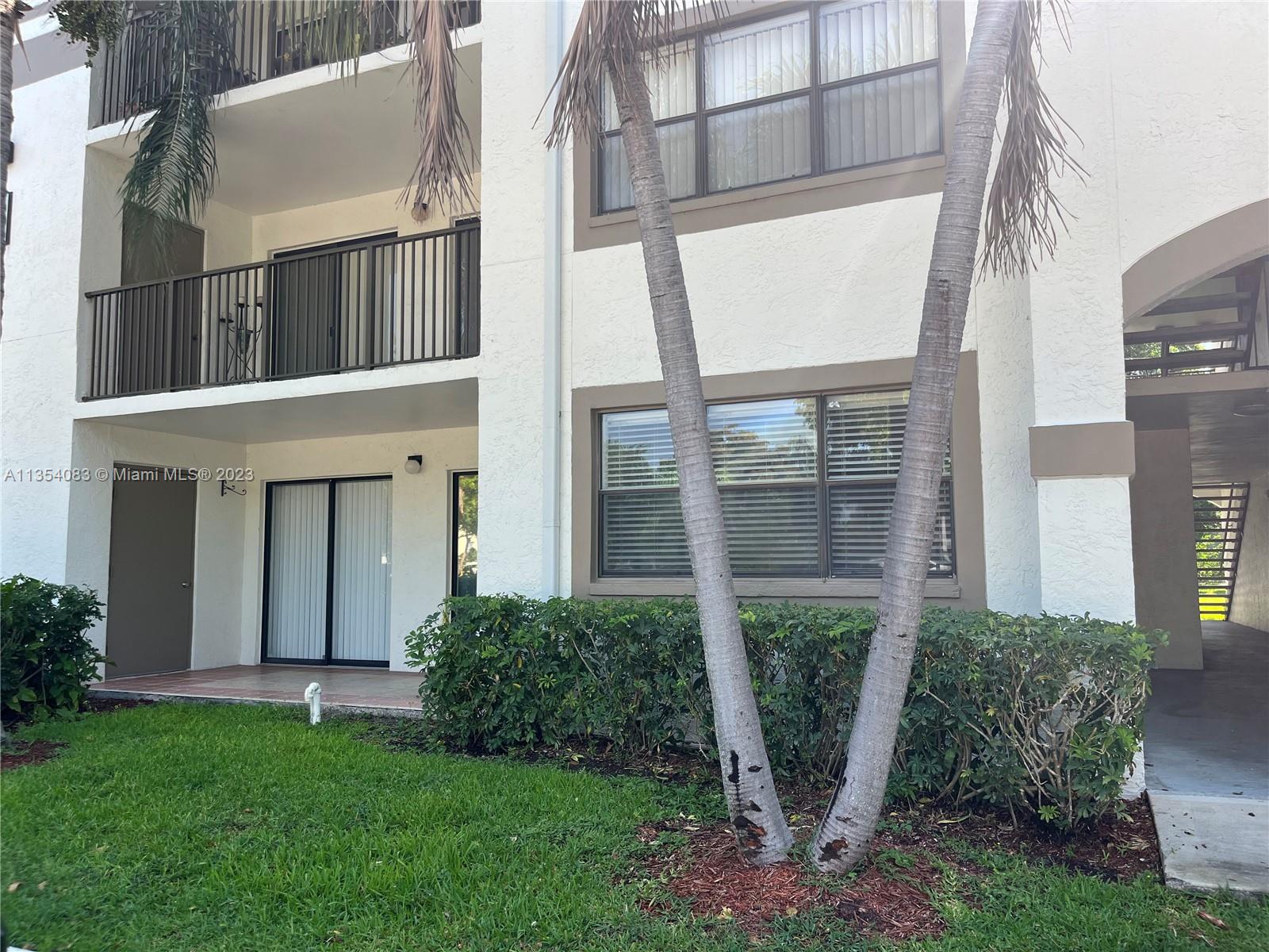 530 S Park Rd # 14 Unit: 11-14
