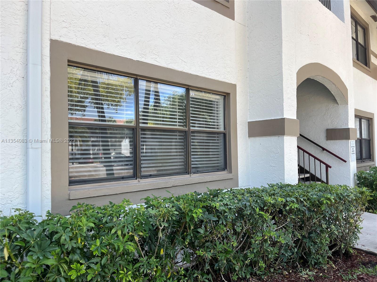 530 S Park Rd # 14 Unit: 11-14