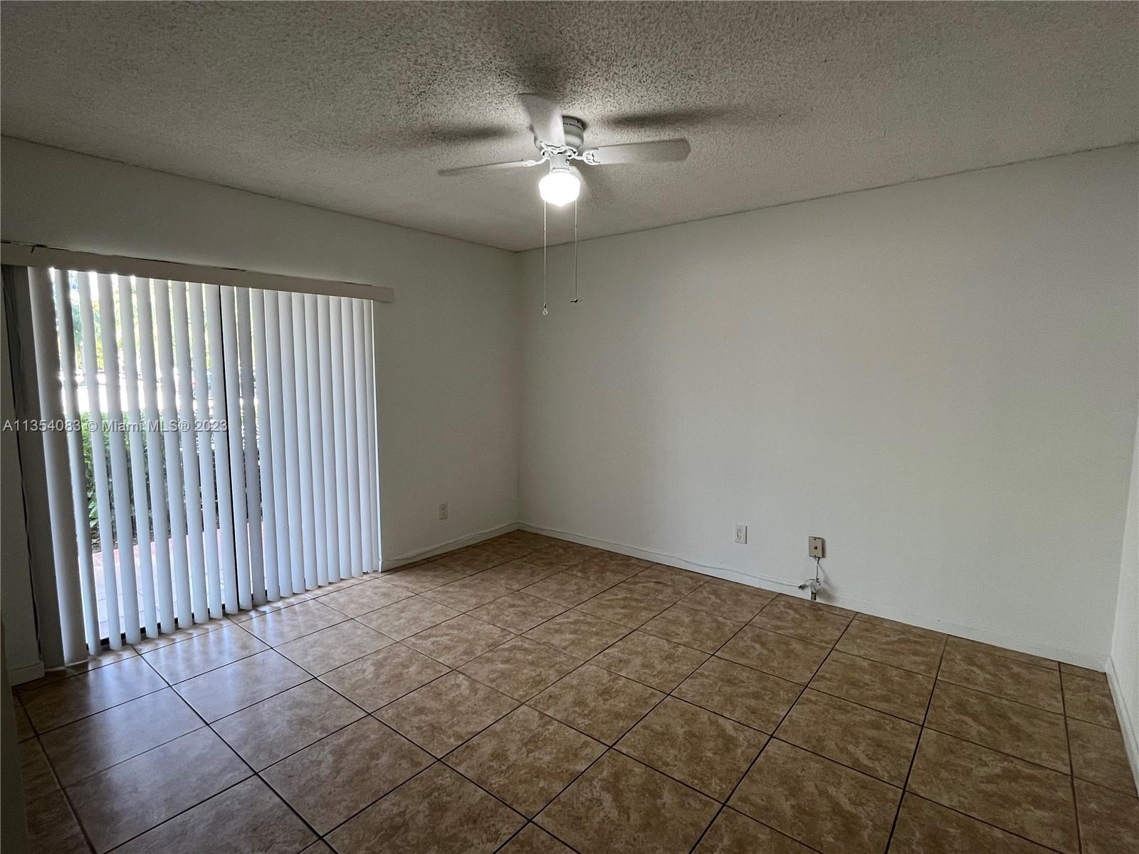 530 S Park Rd # 14 Unit: 11-14