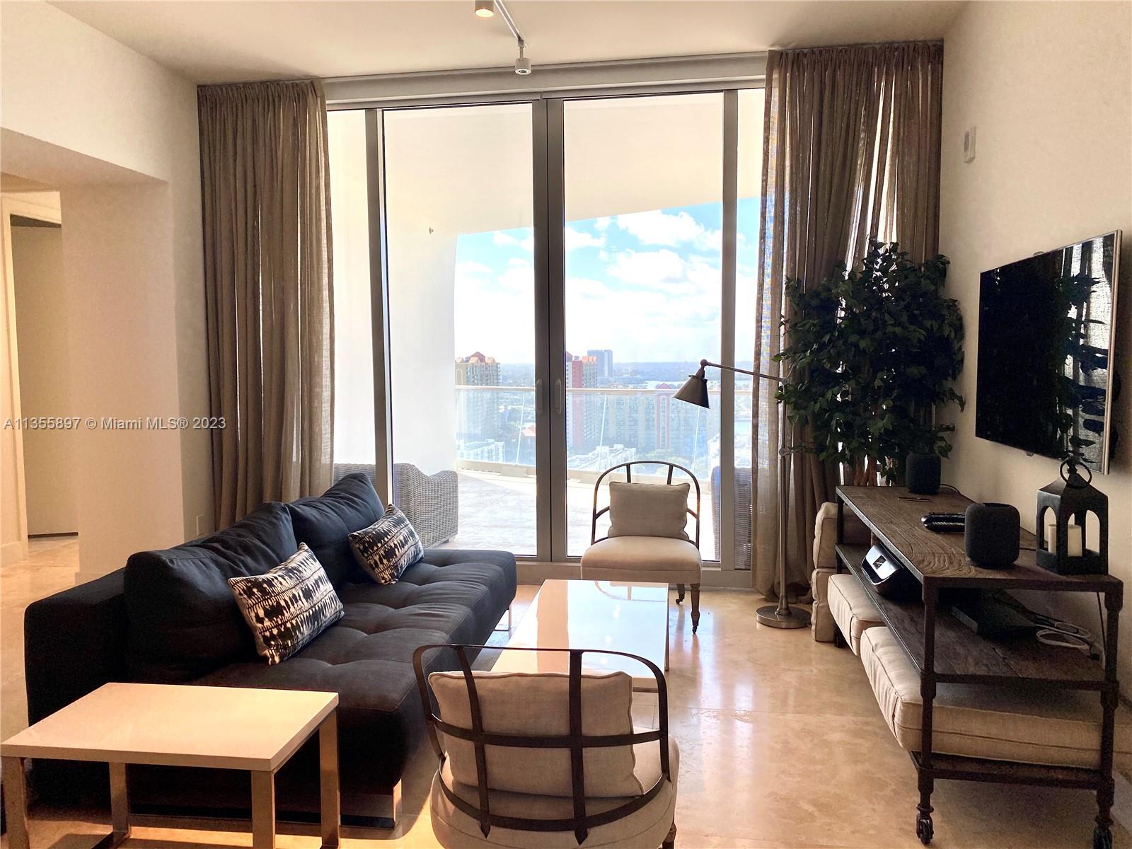 16901 Collins Ave # 2203
