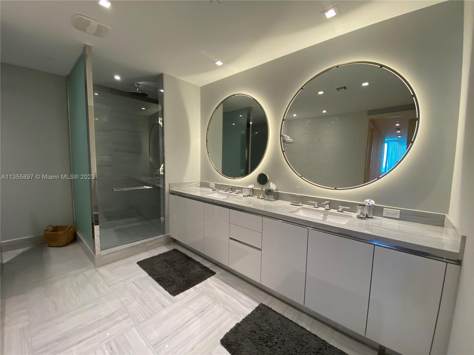 16901 Collins Ave # 2203