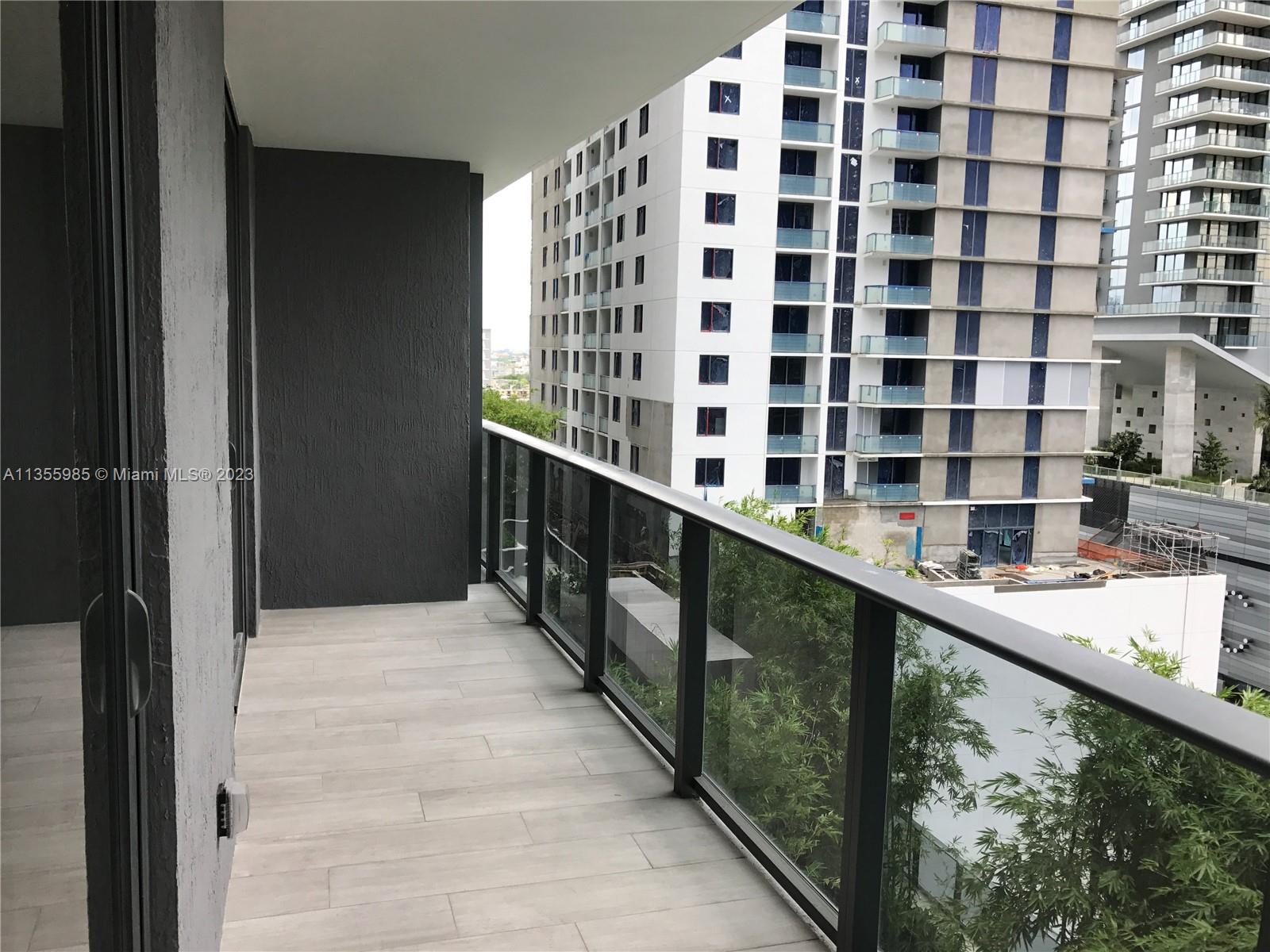 45 SW 9th St # 1109
