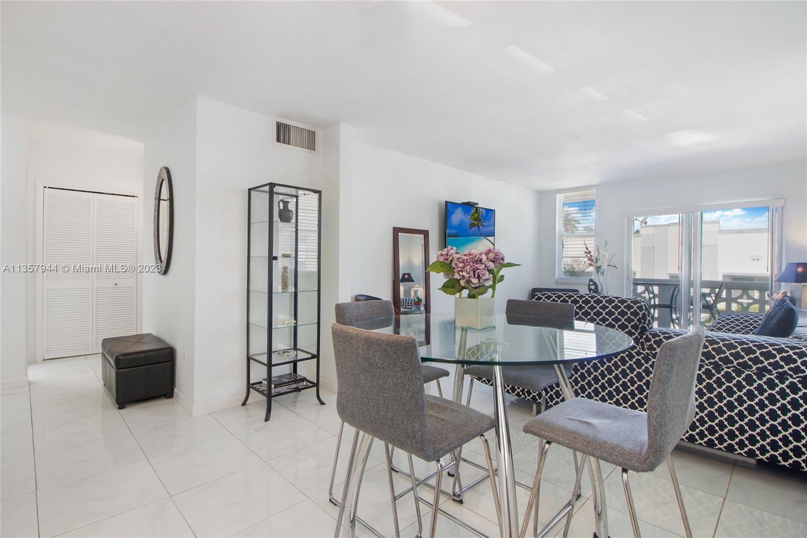 949 Pennsylvania Ave # 308