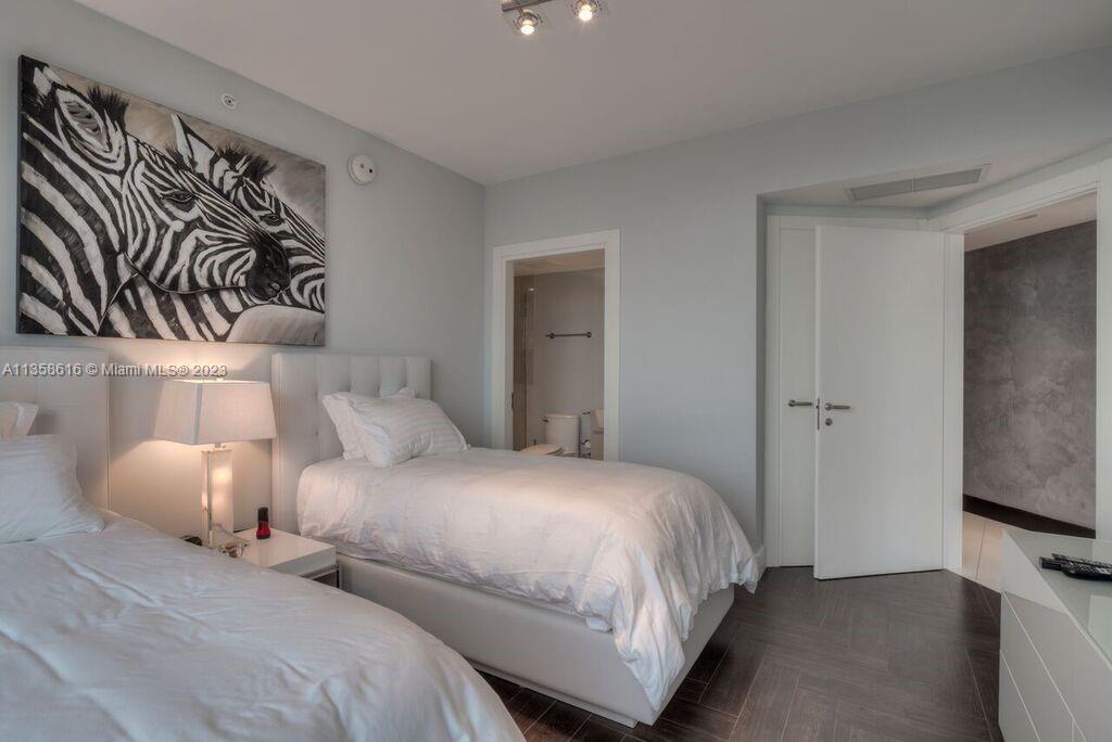 200 Biscayne Blvd Way # 4402