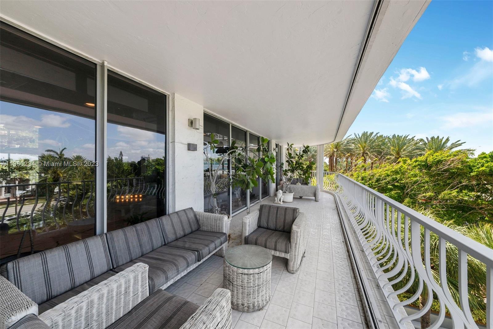 10155 Collins Ave # 309