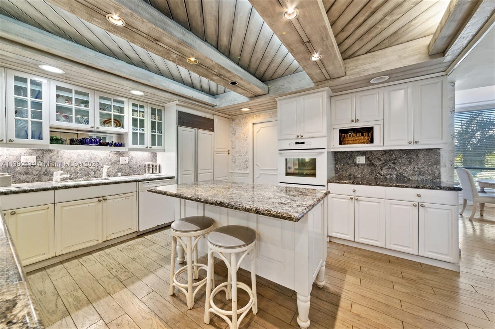10155 Collins Ave # 309