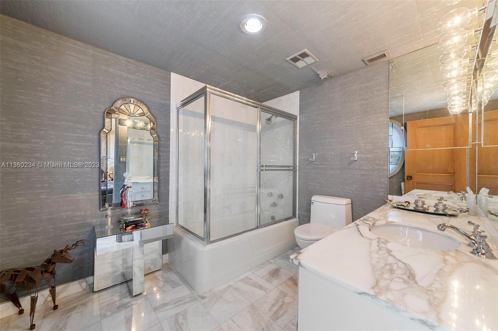 10155 Collins Ave # 309