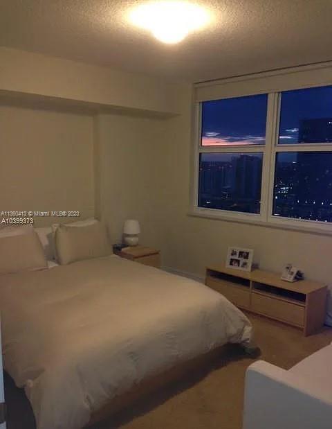31 SE 5th St # 2305