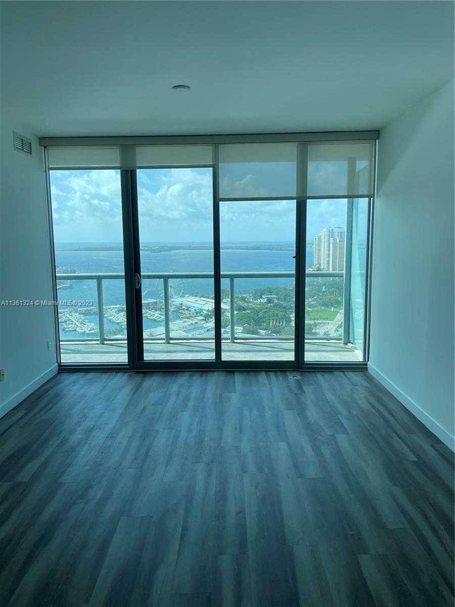 888 BISCAYNE BLVD # 3704