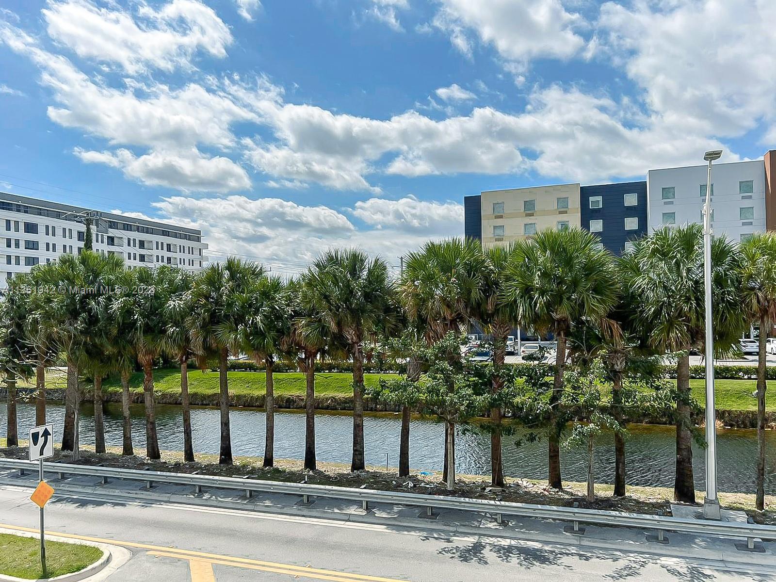 8001 NW 41 # 206