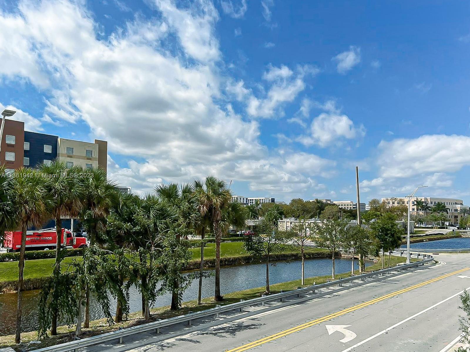 8001 NW 41 # 206