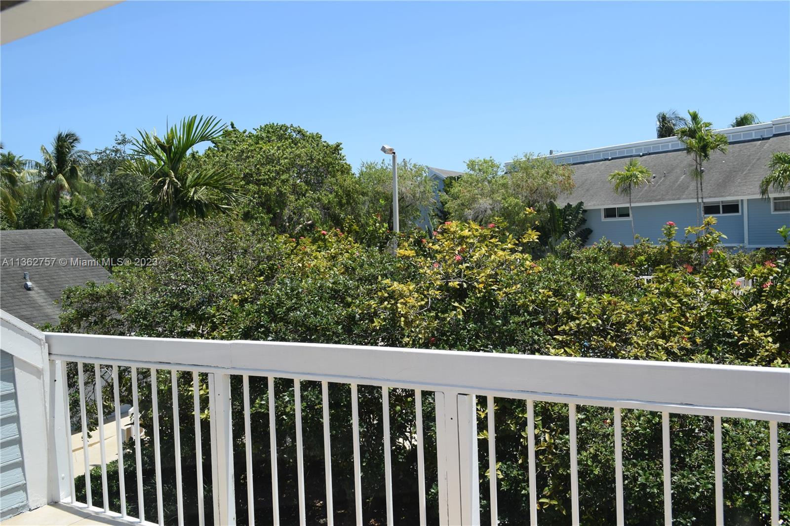 798 Crandon Blvd # B Unit: 44-B