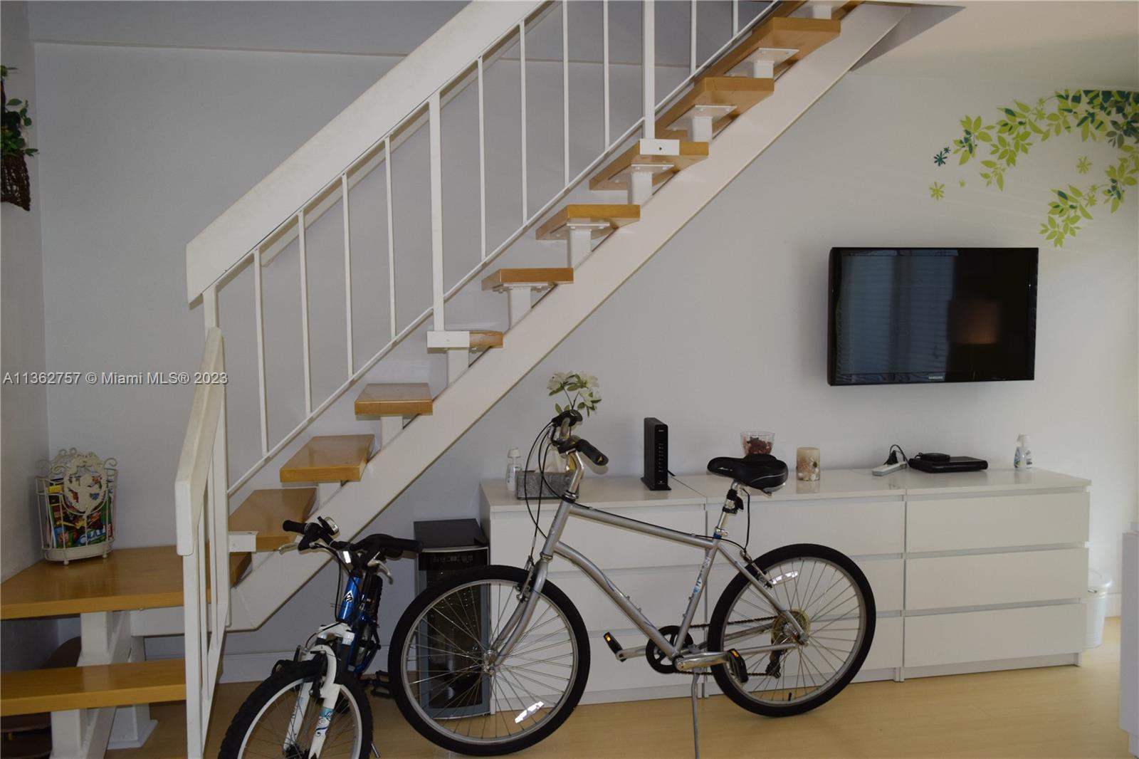 798 Crandon Blvd # B Unit: 44-B