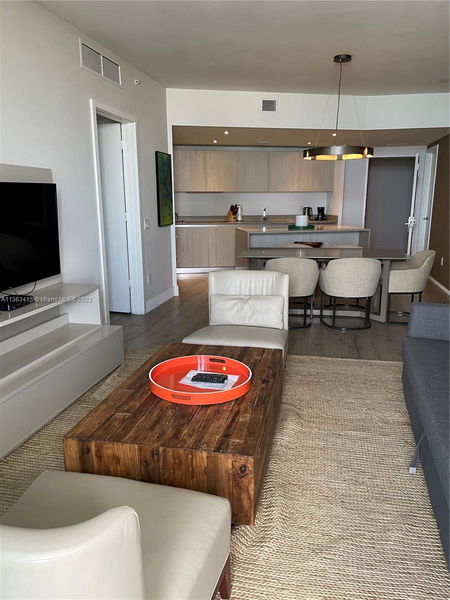 4111 S Ocean Dr # 1606