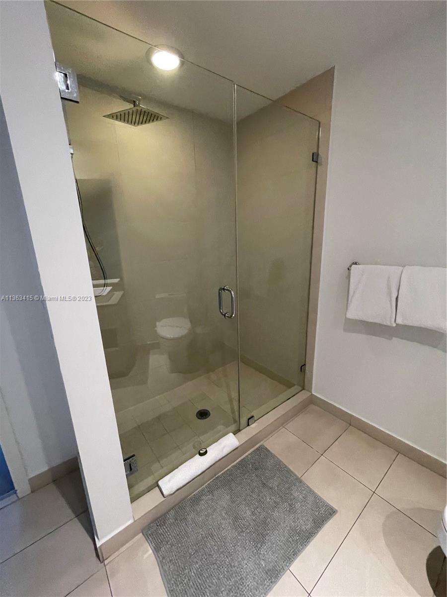 4111 S Ocean Dr # 1606