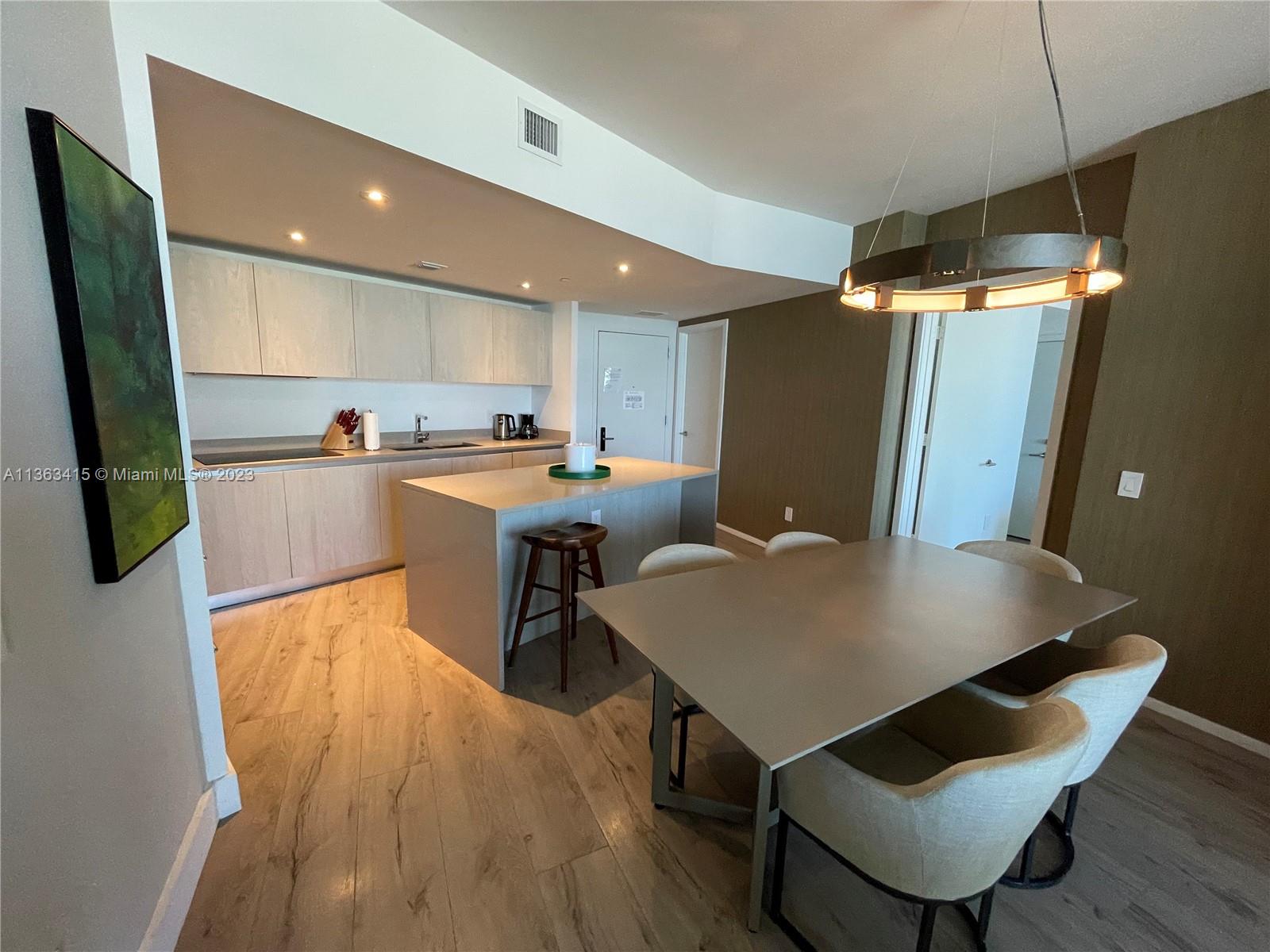 4111 S Ocean Dr # 1606