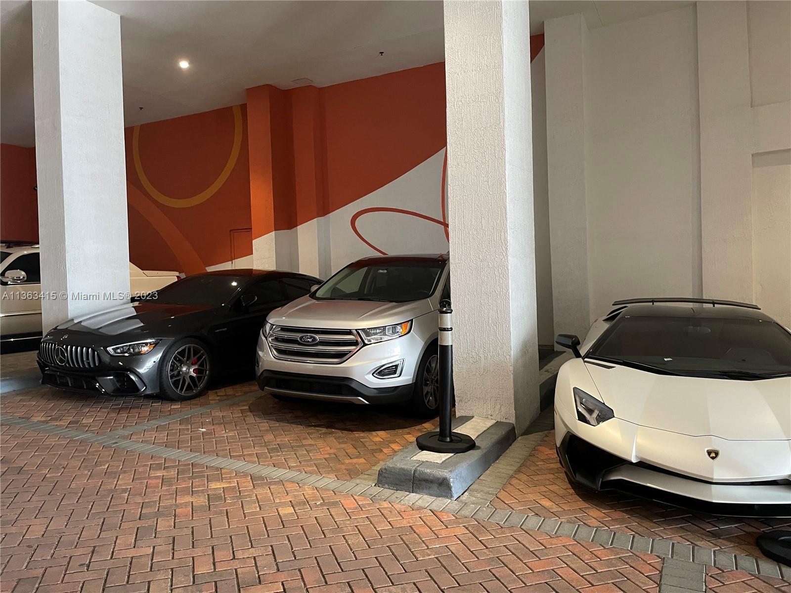 4111 S Ocean Dr # 1606