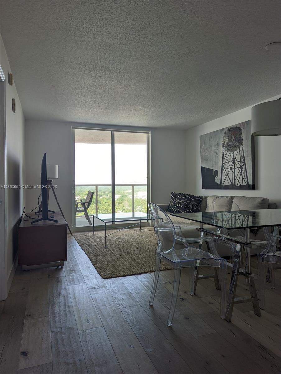 2101 Brickell Ave # 1010