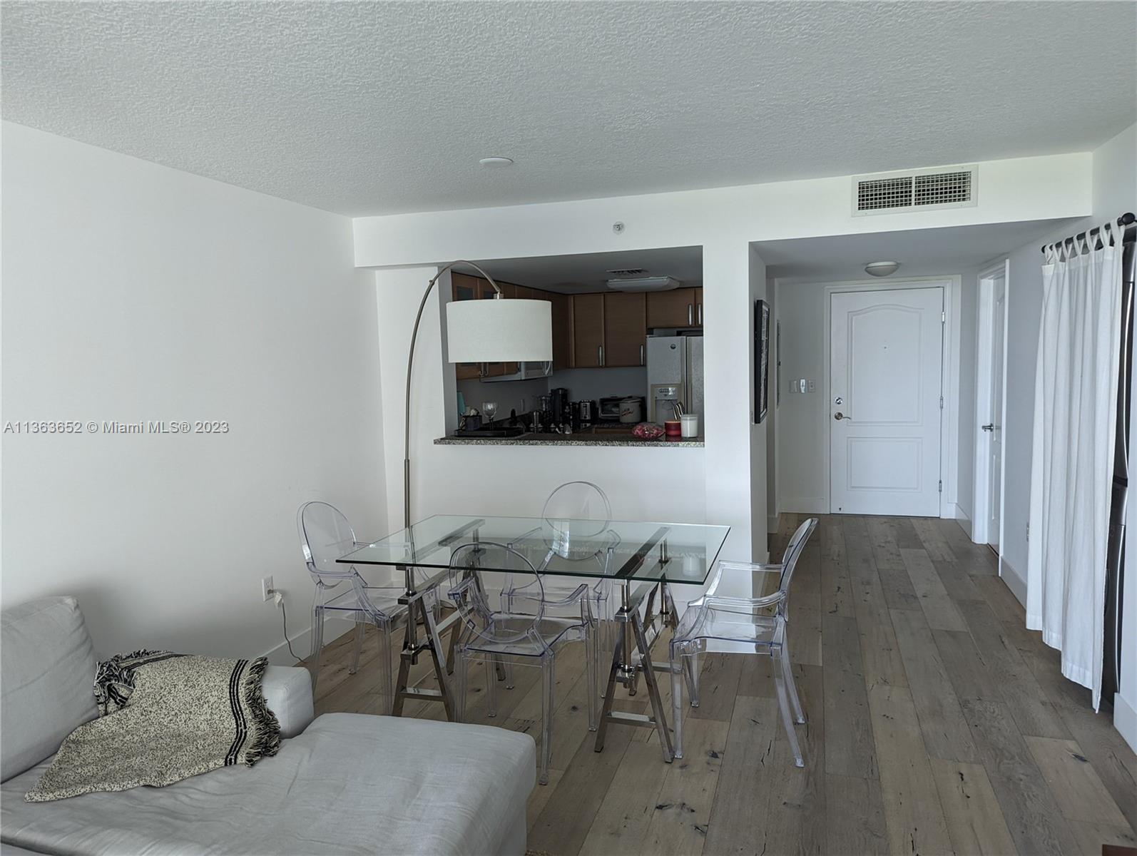 2101 Brickell Ave # 1010