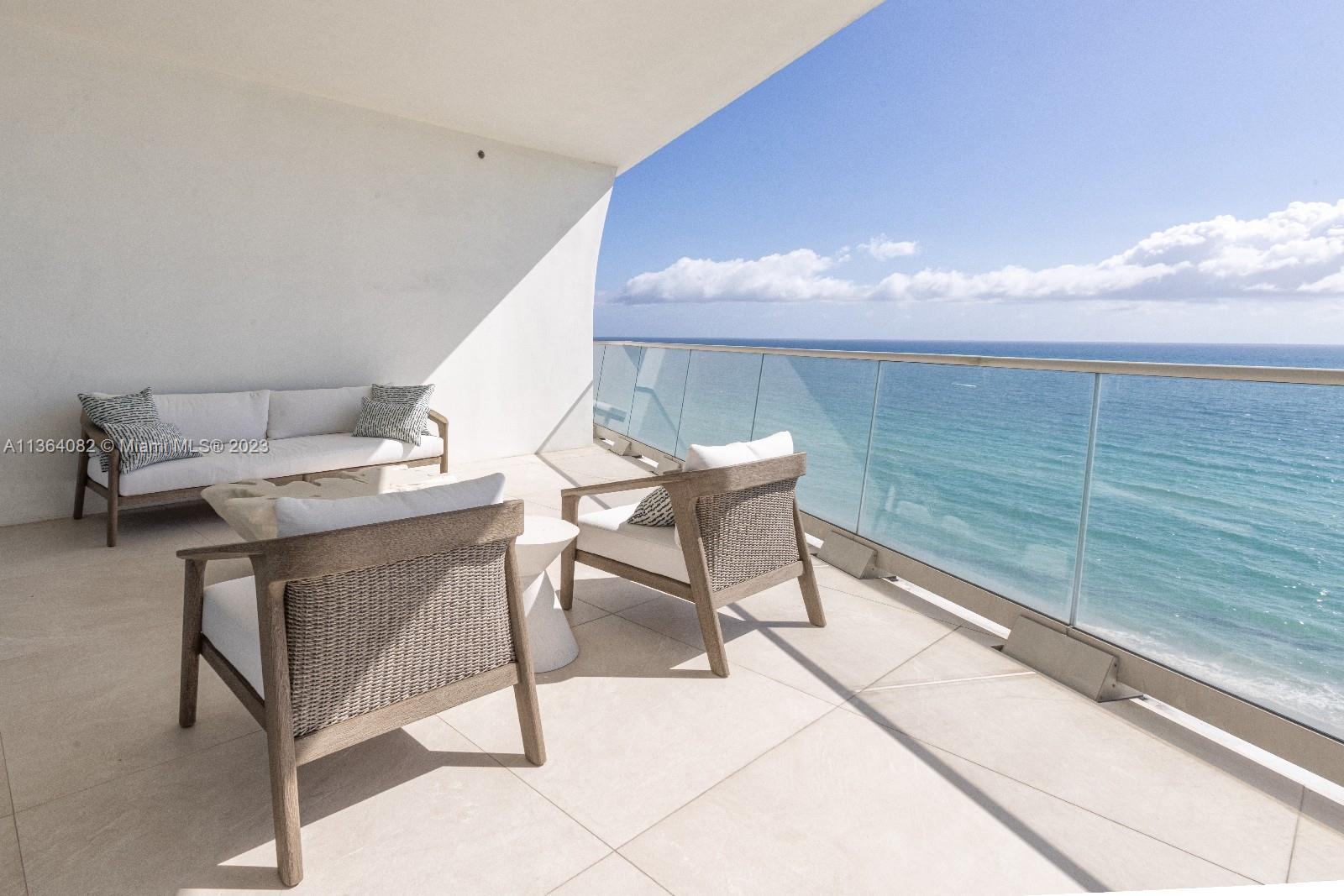 16901 Collins Ave # 1002