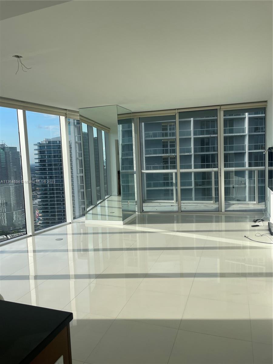 495 Brickell Ave # 5010