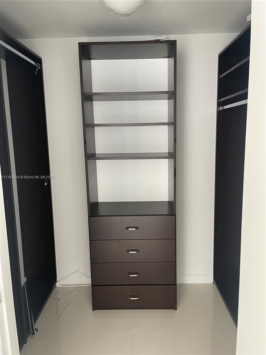 495 Brickell Ave # 5010