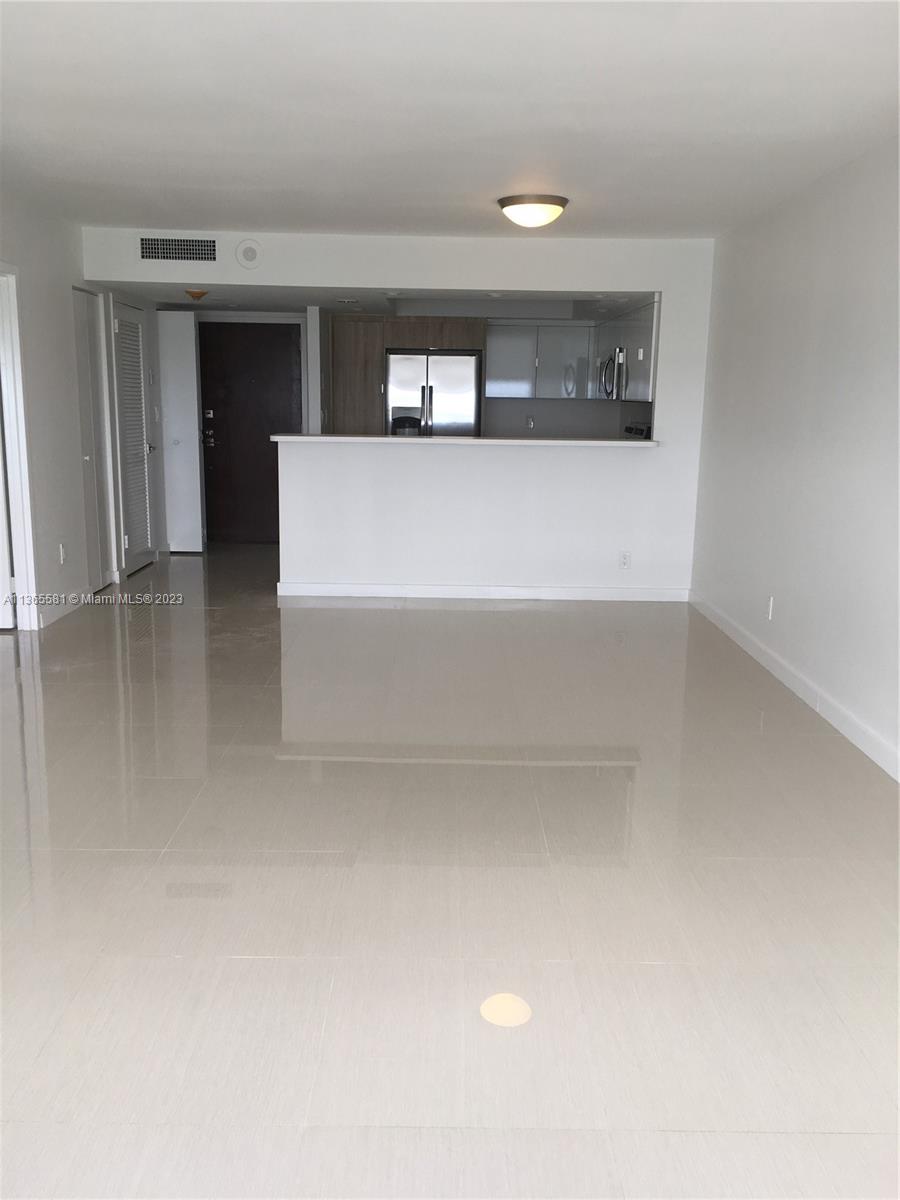 1420 Brickell Bay Dr # 902E