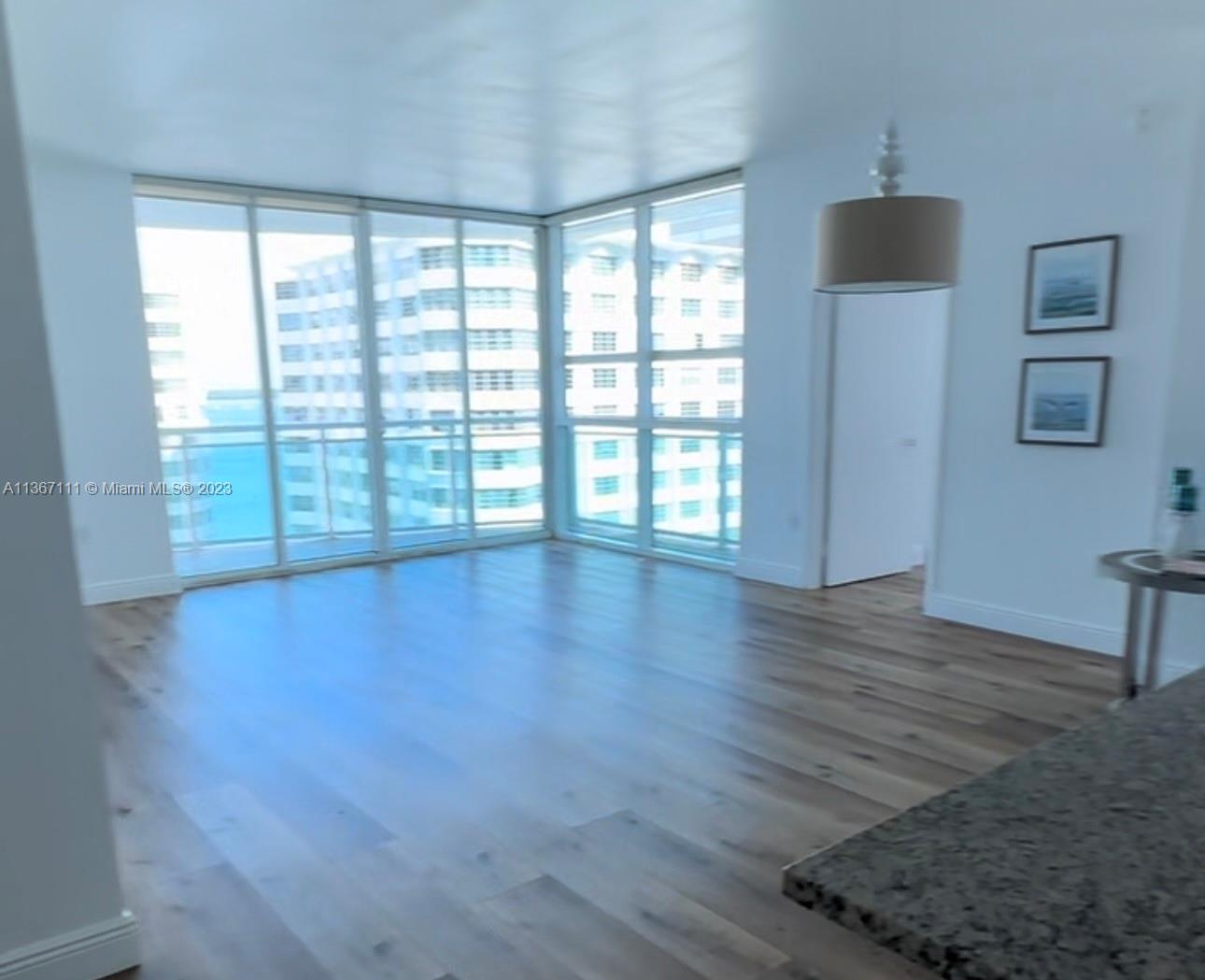 950 Brickell Bay Dr # 1511