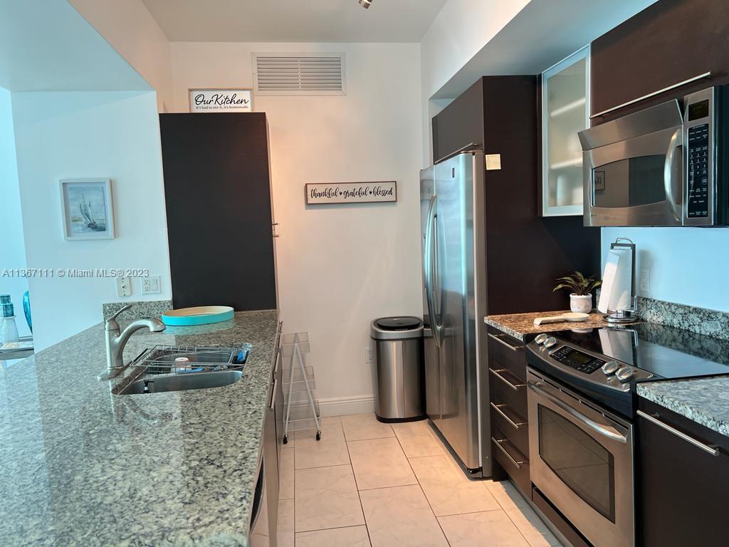 950 Brickell Bay Dr # 1511