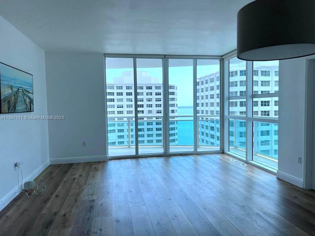 950 Brickell Bay Dr # 1511