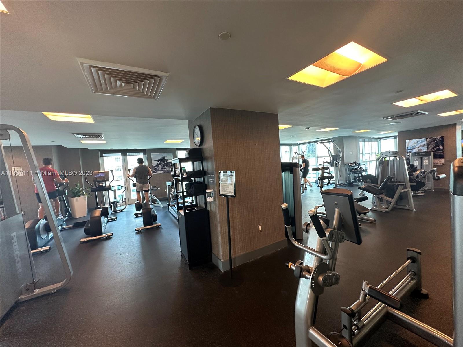 950 Brickell Bay Dr # 1511