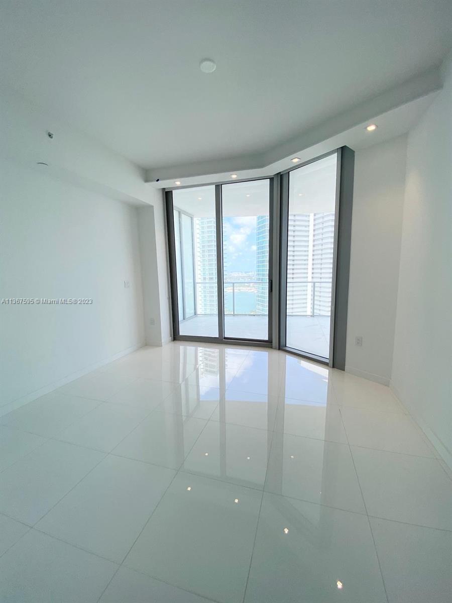 851 NE 1st Ave # 3505