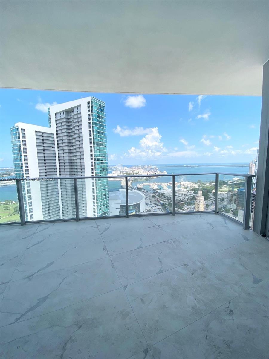 851 NE 1st Ave # 3505