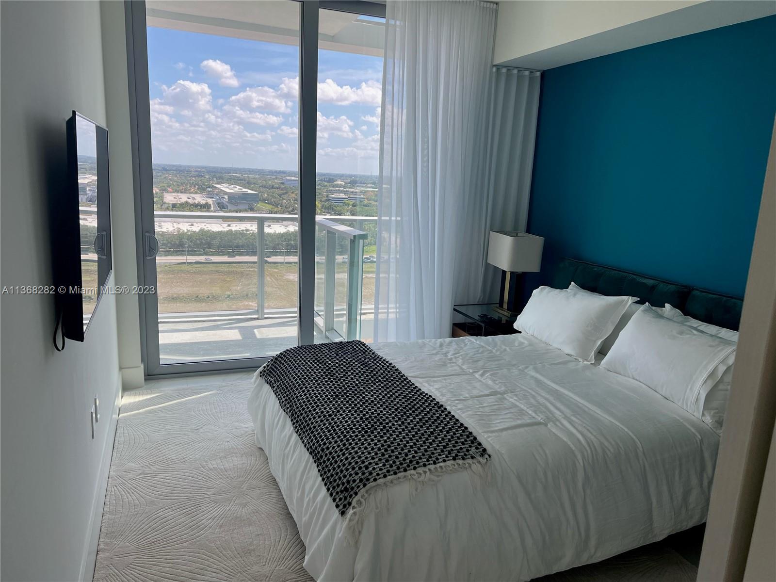 2000 Metropica Way # 1908