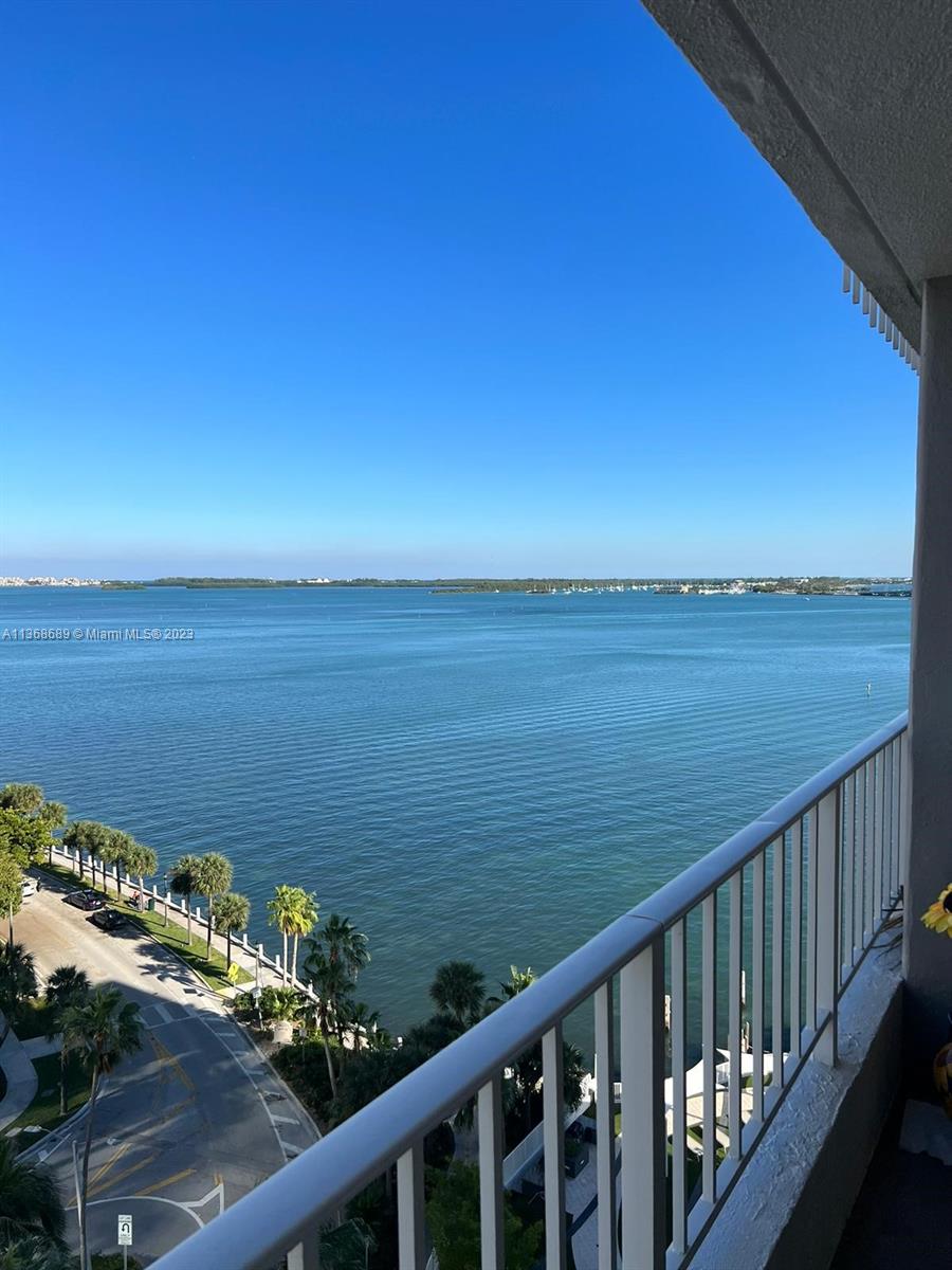 200 SE 15th Rd # 14H