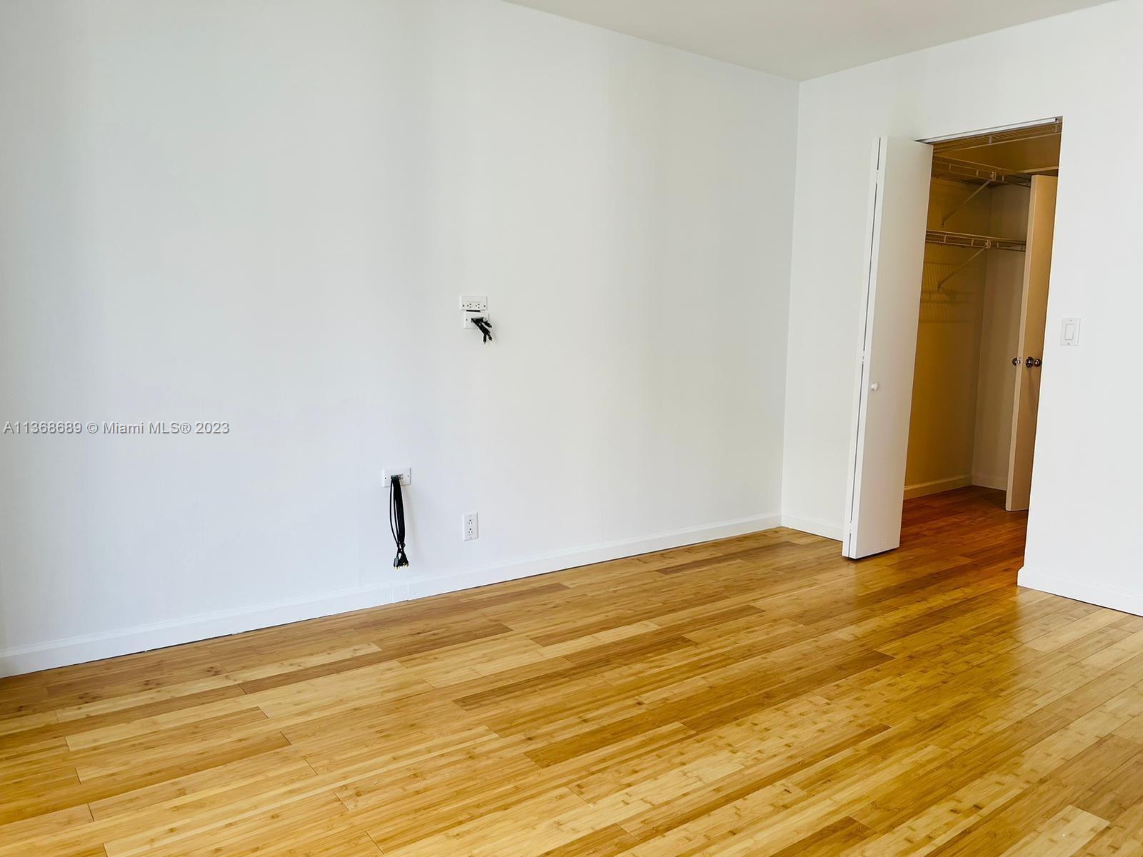 200 SE 15th Rd # 14H