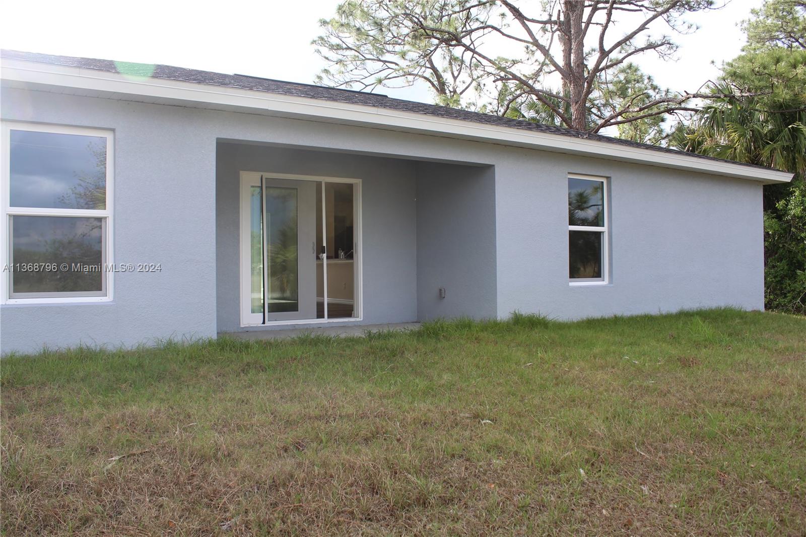 5051 NE Tradewinds Cir.