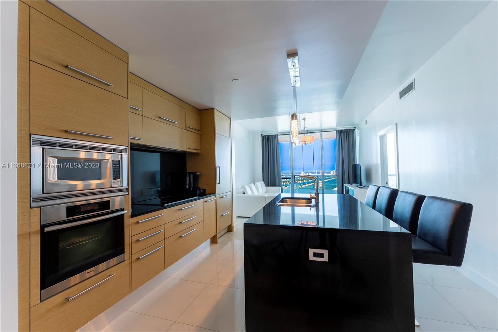 900 Biscayne Blvd # 5003