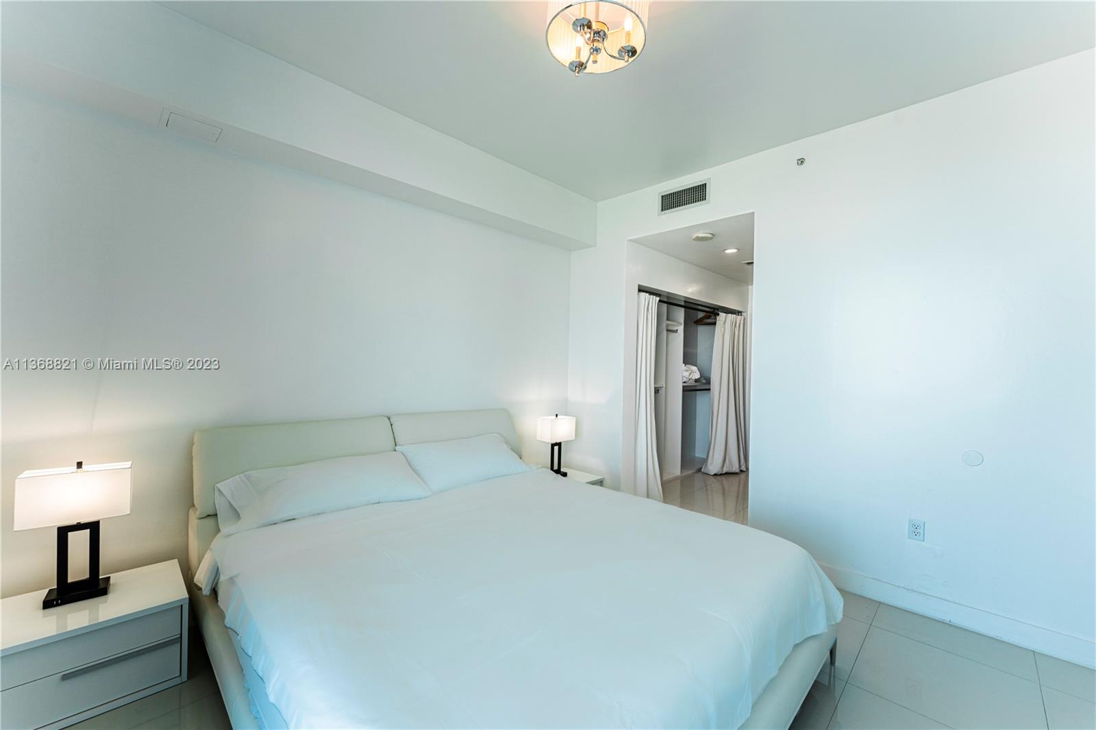900 Biscayne Blvd # 5003