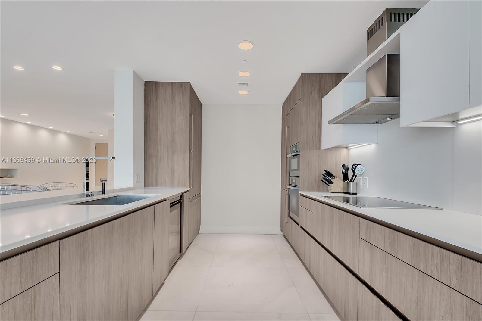 360 Ocean Dr # 205S