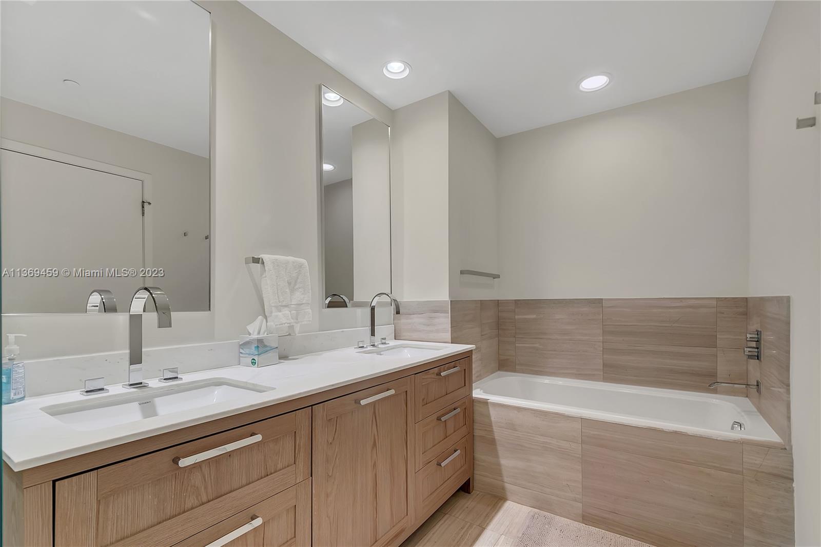 360 Ocean Dr # 205S