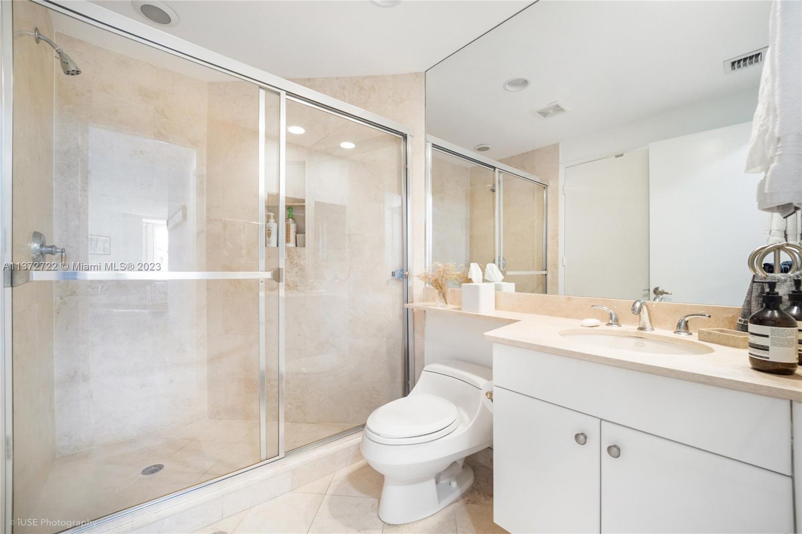 723 Crandon Blvd Unit: PH6